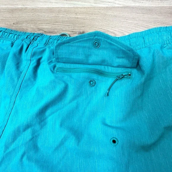 Athleta 5” Marin Board Shorts - Picture 3 of 5